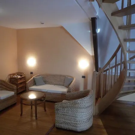 Le Chateau De 3* Rendeux