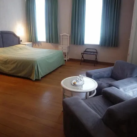 Le Chateau De 3* Rendeux