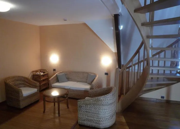 Le Chateau De 3* Rendeux