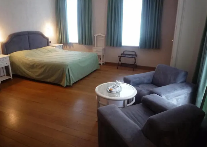 Le Chateau De 3* Rendeux