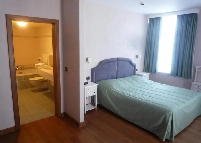 Le Chateau De Hotel 3*